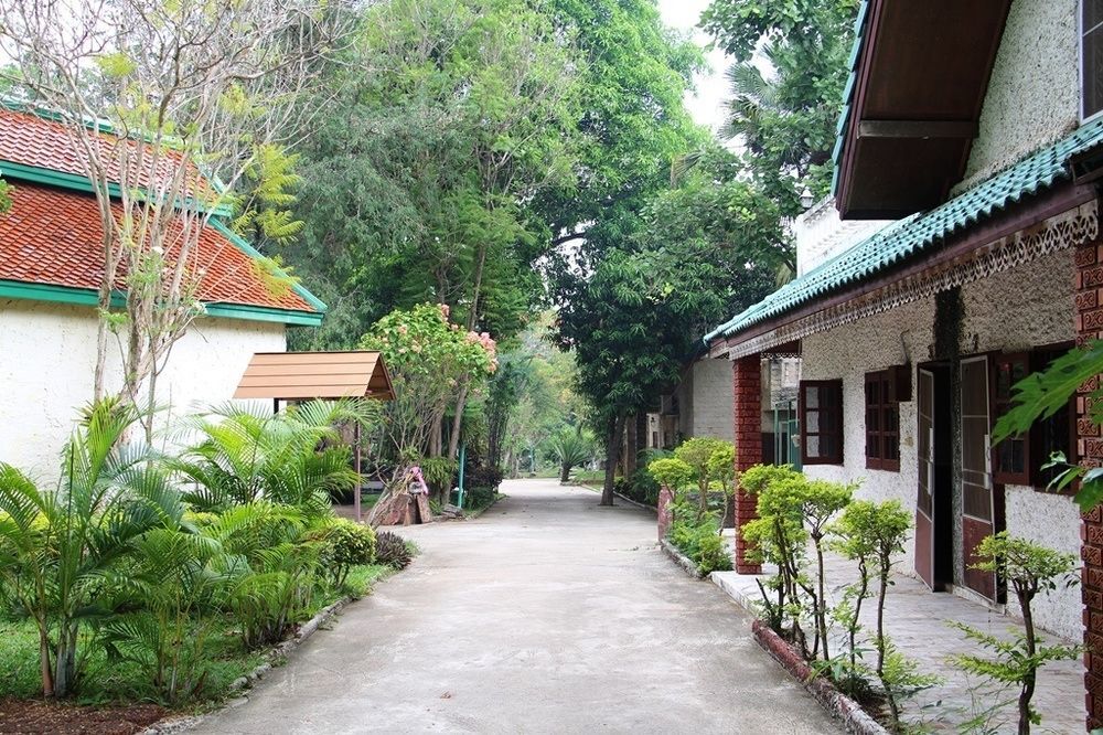 Khao Yai Garden Lodge Пакчонг Экстерьер фото