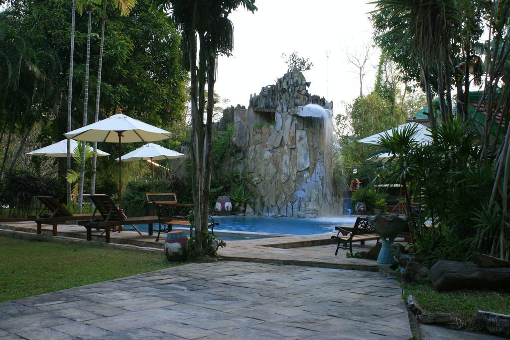 Khao Yai Garden Lodge Пакчонг Экстерьер фото